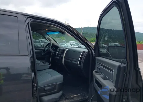 2018 Ram 2500 Slt 4X4 6'4 Box из США, поврежденный, VIN 3C6UR5DJ3JG343719